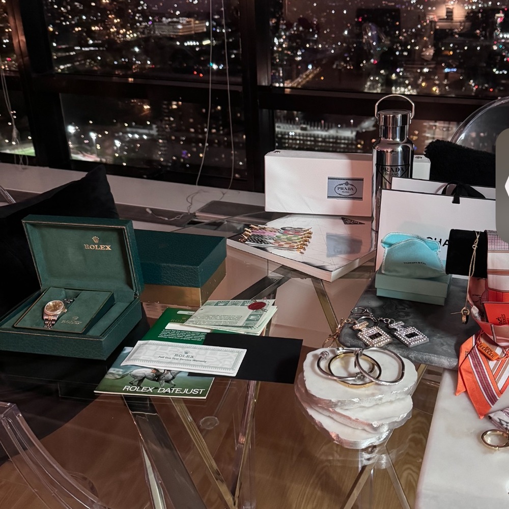 Mystery bundle. Luxury. Any bid!